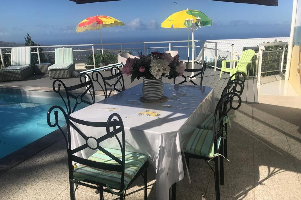 St Leu -Villa D'Artiste, Superbe Vue Mer, Piscine Chauffee 圣勒 外观 照片